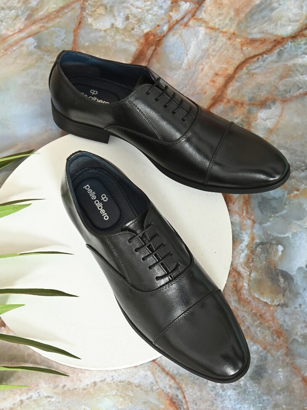 

pelle albero Men Round-Toe Leather Formal Oxfords, Black