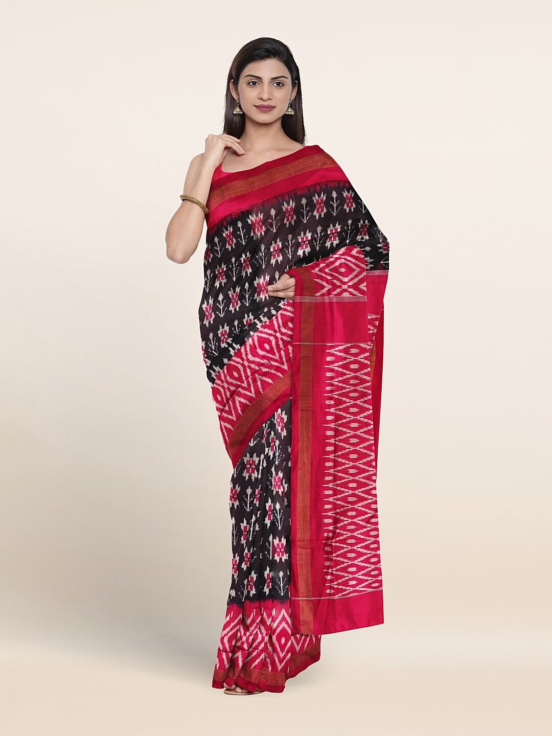 

Pothys Floral Zari Pure Silk Saree, Black