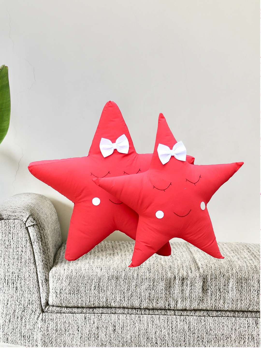 

My Gift Booth Kids 2 Pcs Red Printed Star Shaped Cushions With Filler