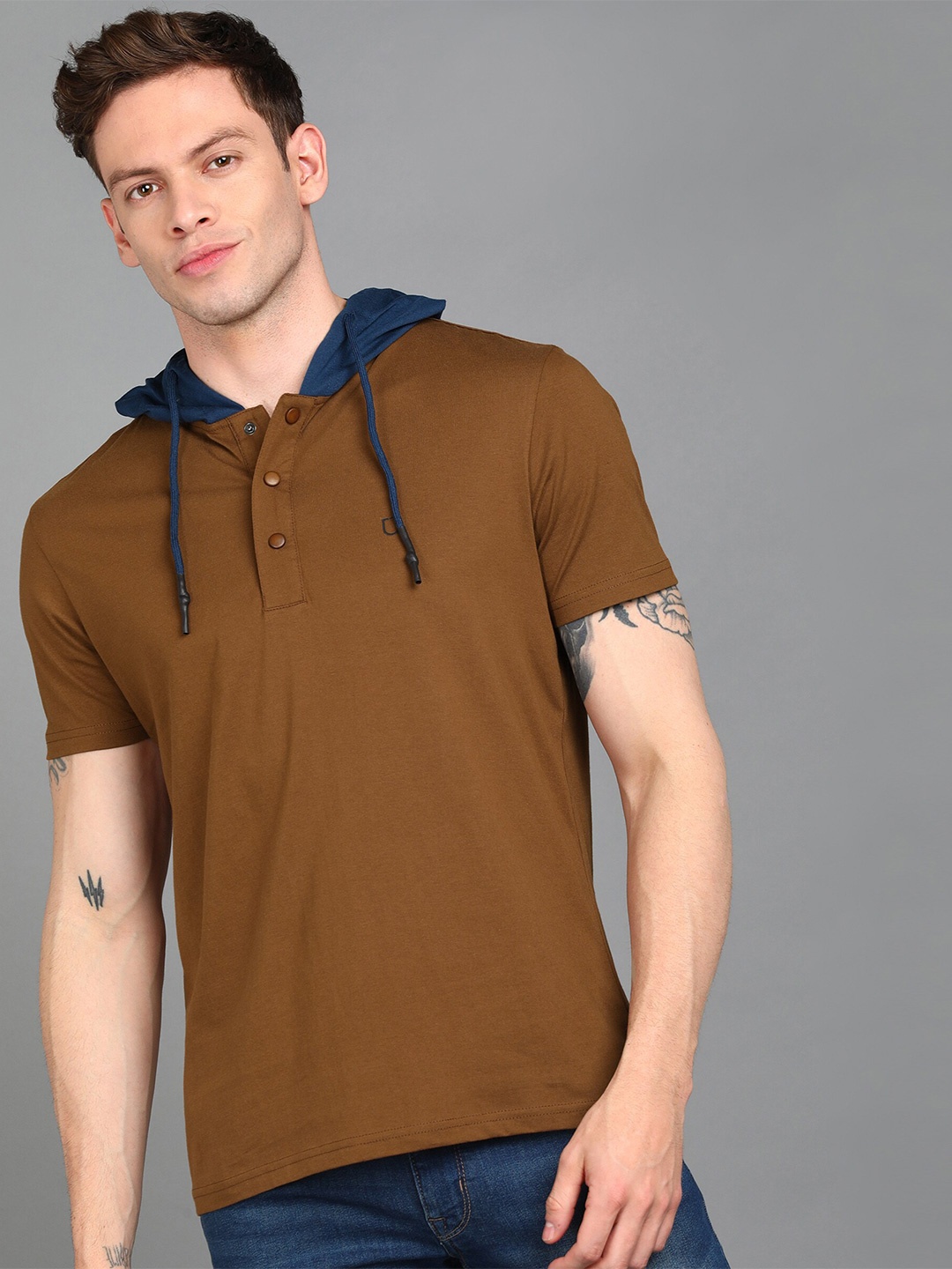 

Urbano Fashion Men Hooded Slim Fit Cotton T-shirt, Brown