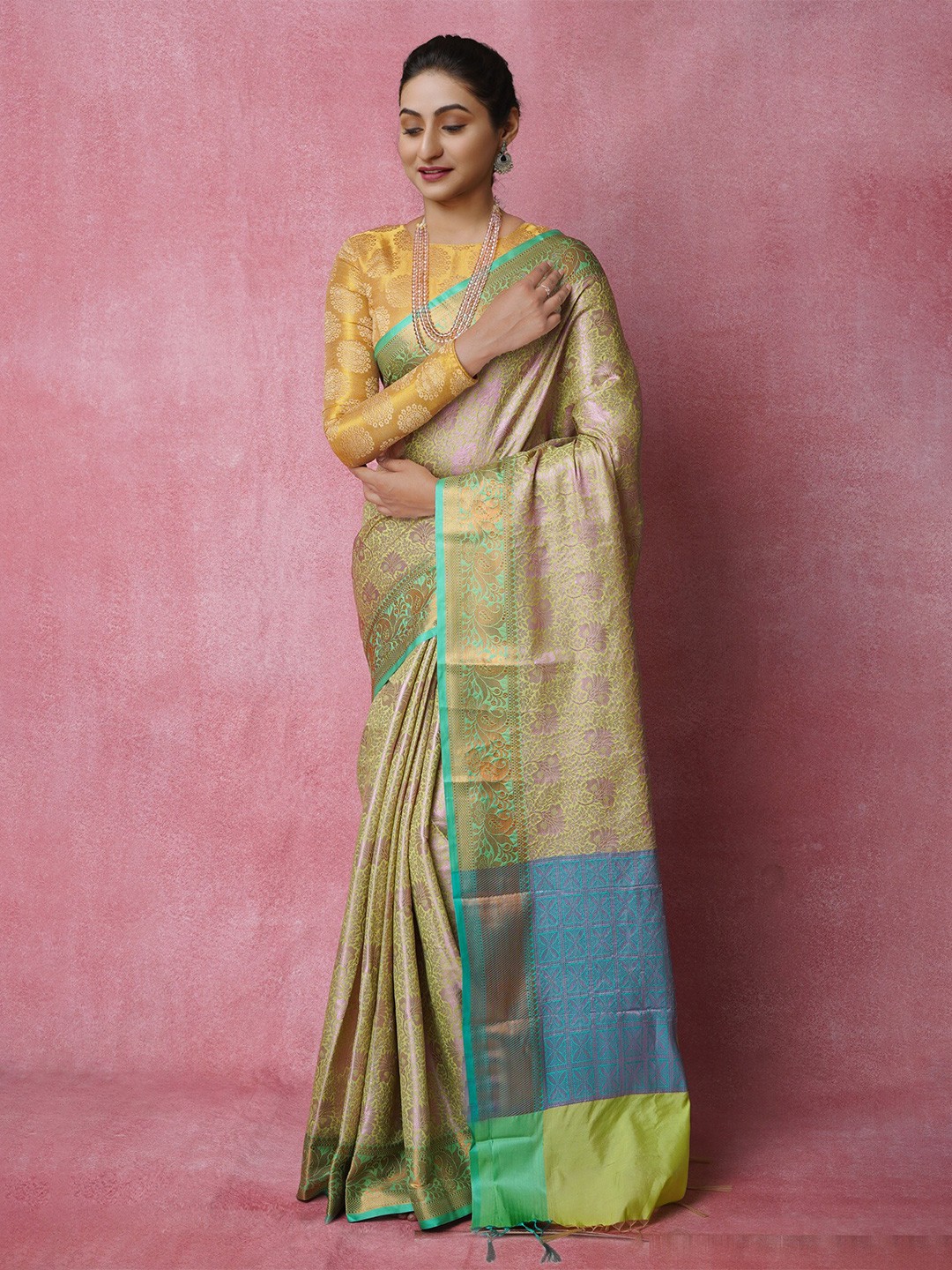 

Unnati Silks Woven Design Zari Silk Blend Banarasi Saree, Green