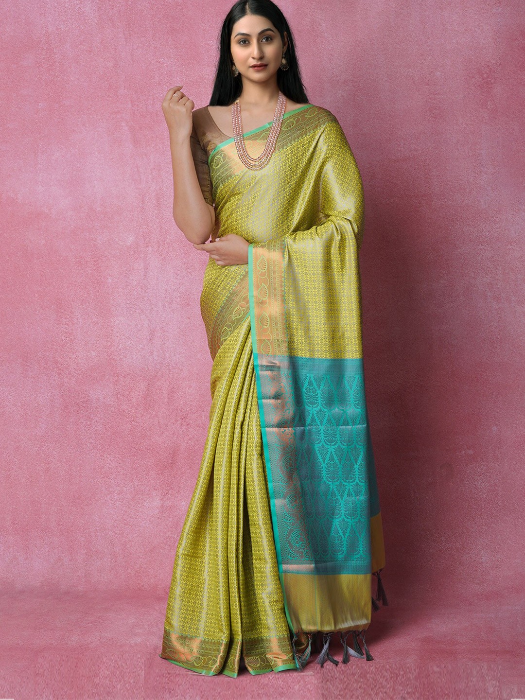 

Unnati Silks Woven Design Zari Silk Blend Banarasi Saree, Green