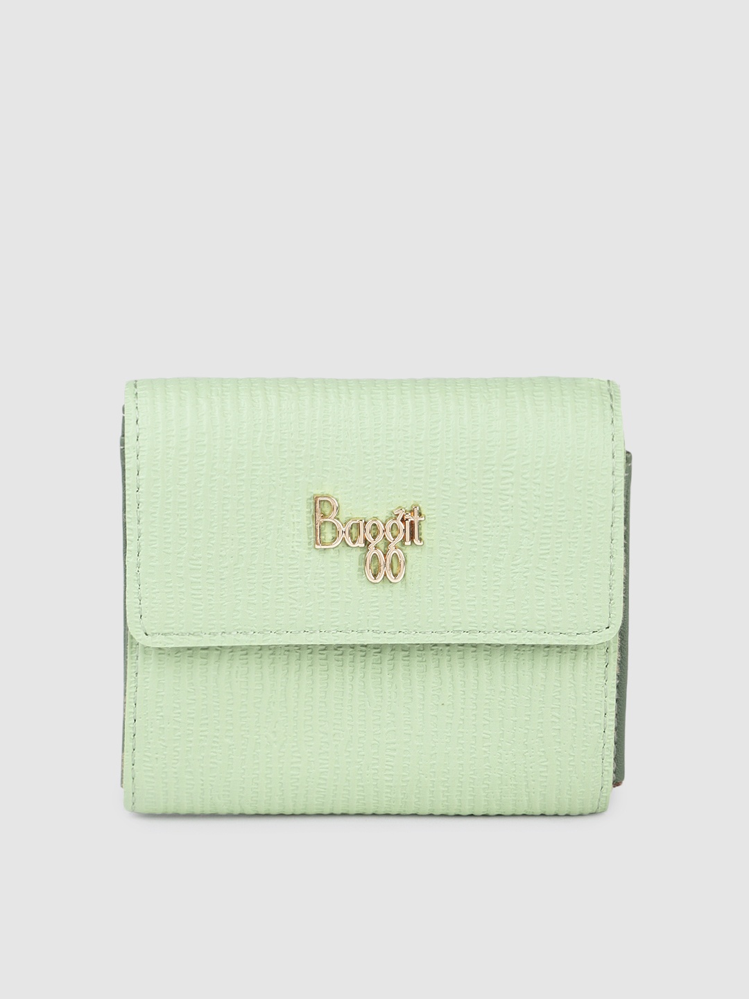 

Baggit Women Textured Card Holder, Green