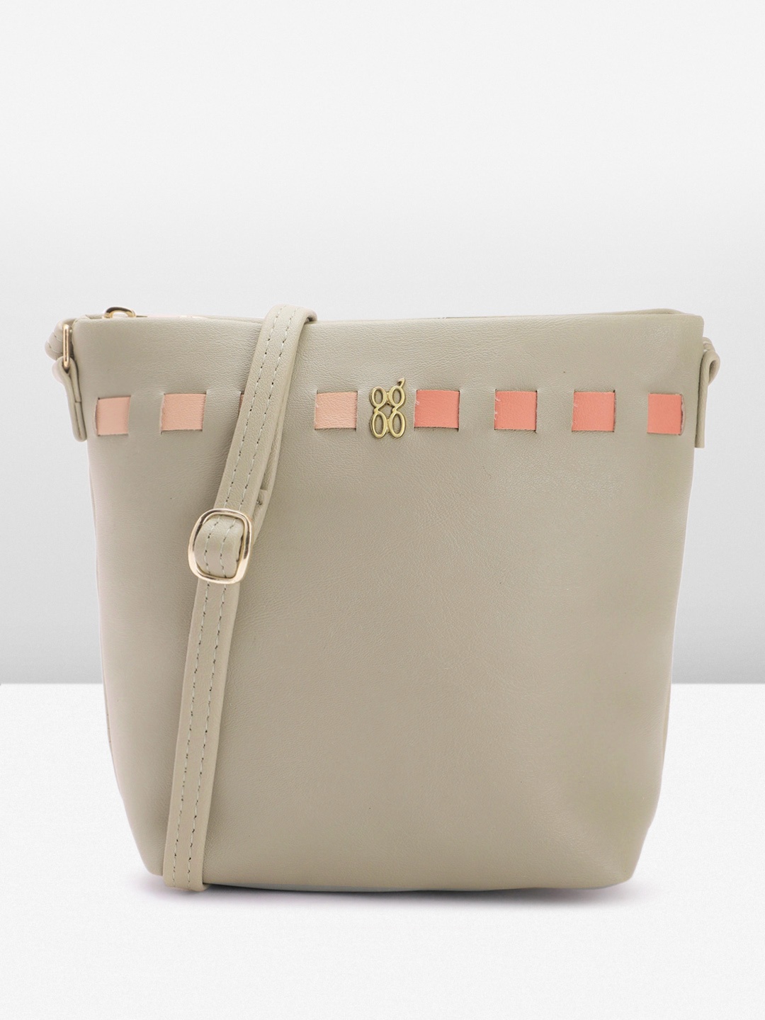 

Baggit Women Solid Sling Bag, Green