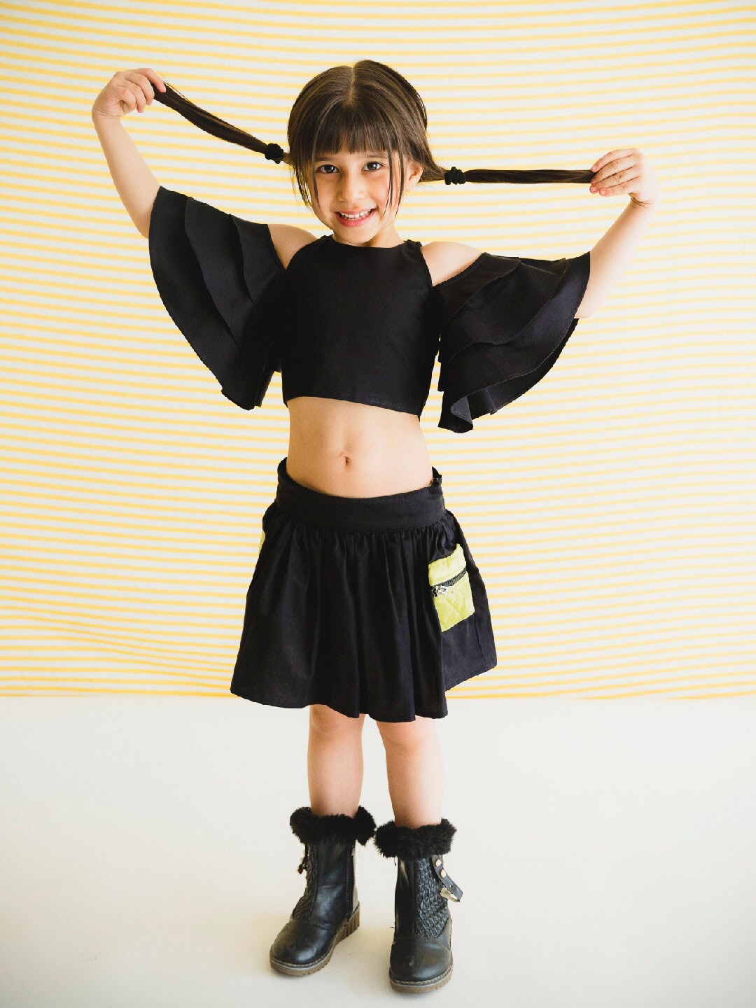 

Beyabella Girls Linen Crop Top with Skirt, Black
