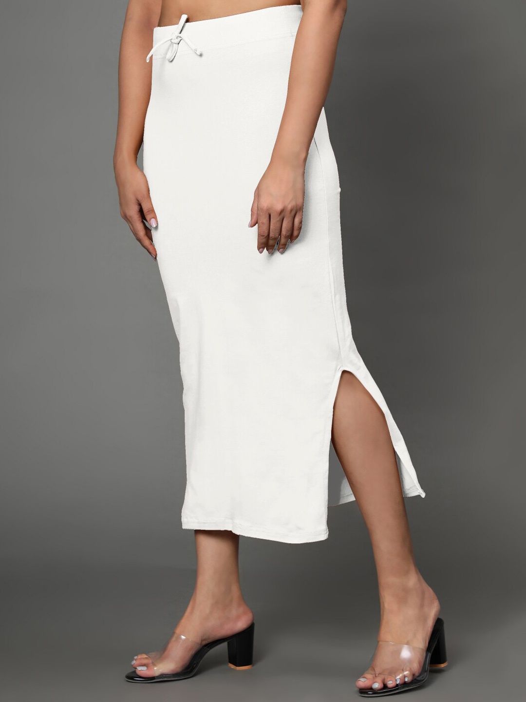 

Jaanvi Cotton Mermaid Style Saree Shapewear, White
