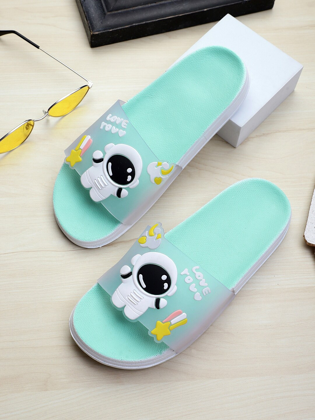 

Pampy Angel Women Colourblocked Rubber Sliders, Blue