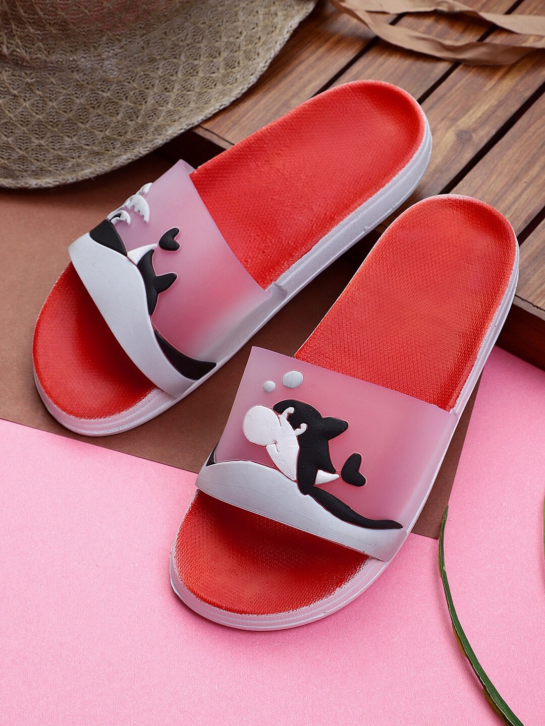 

Pampy Angel Women Printed Rubber Sliders, Red