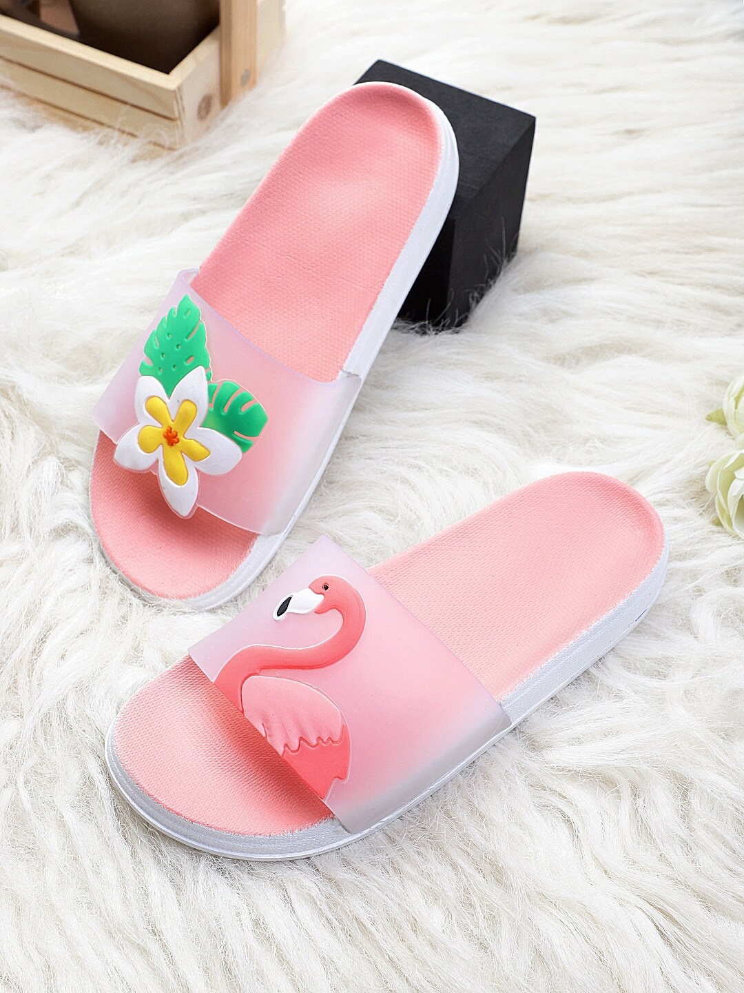 

Pampy Angel Women Self Design Rubber Sliders, Pink