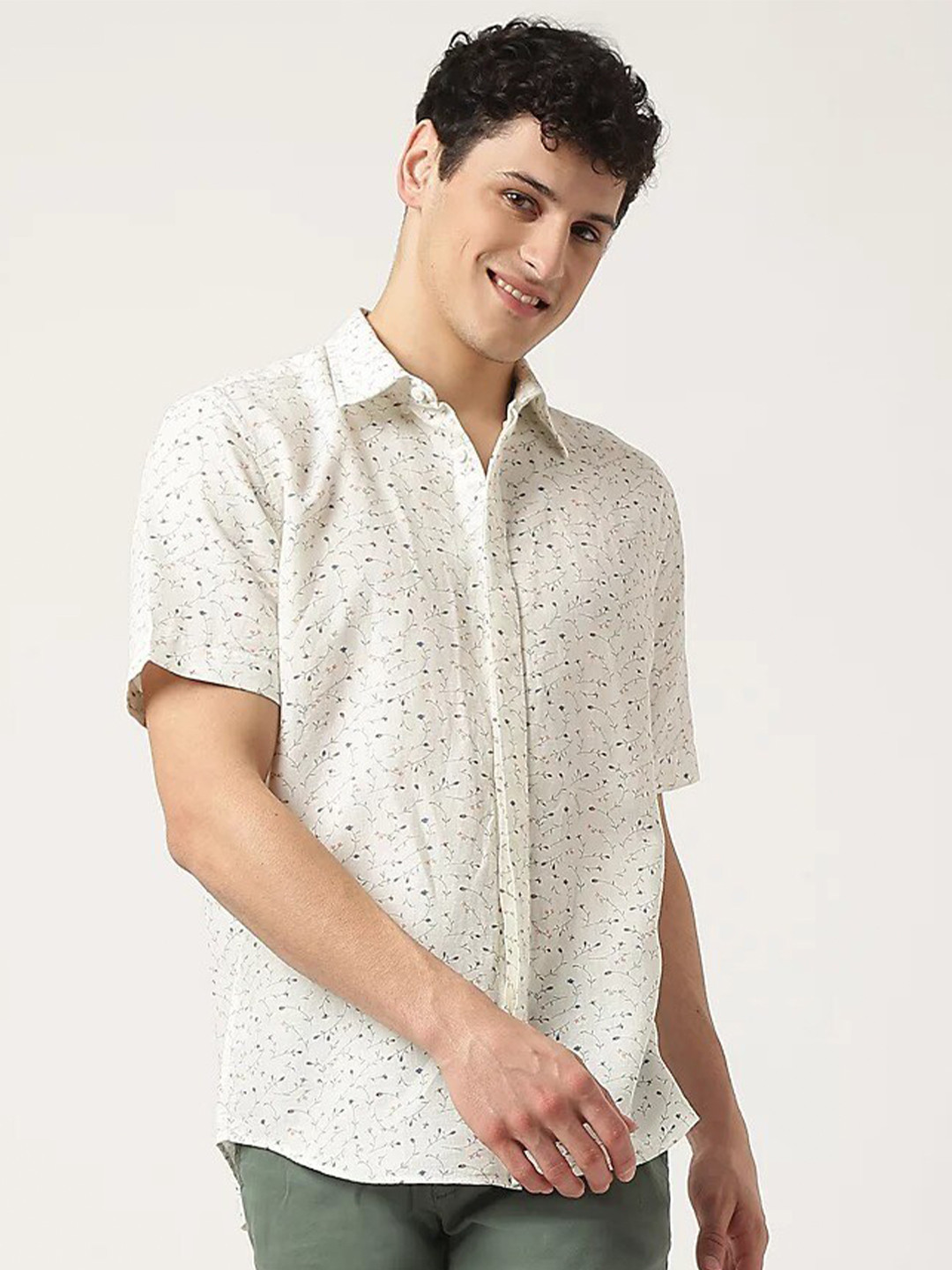 

Marks & Spencer Men Floral Printed Casual Shirt, White