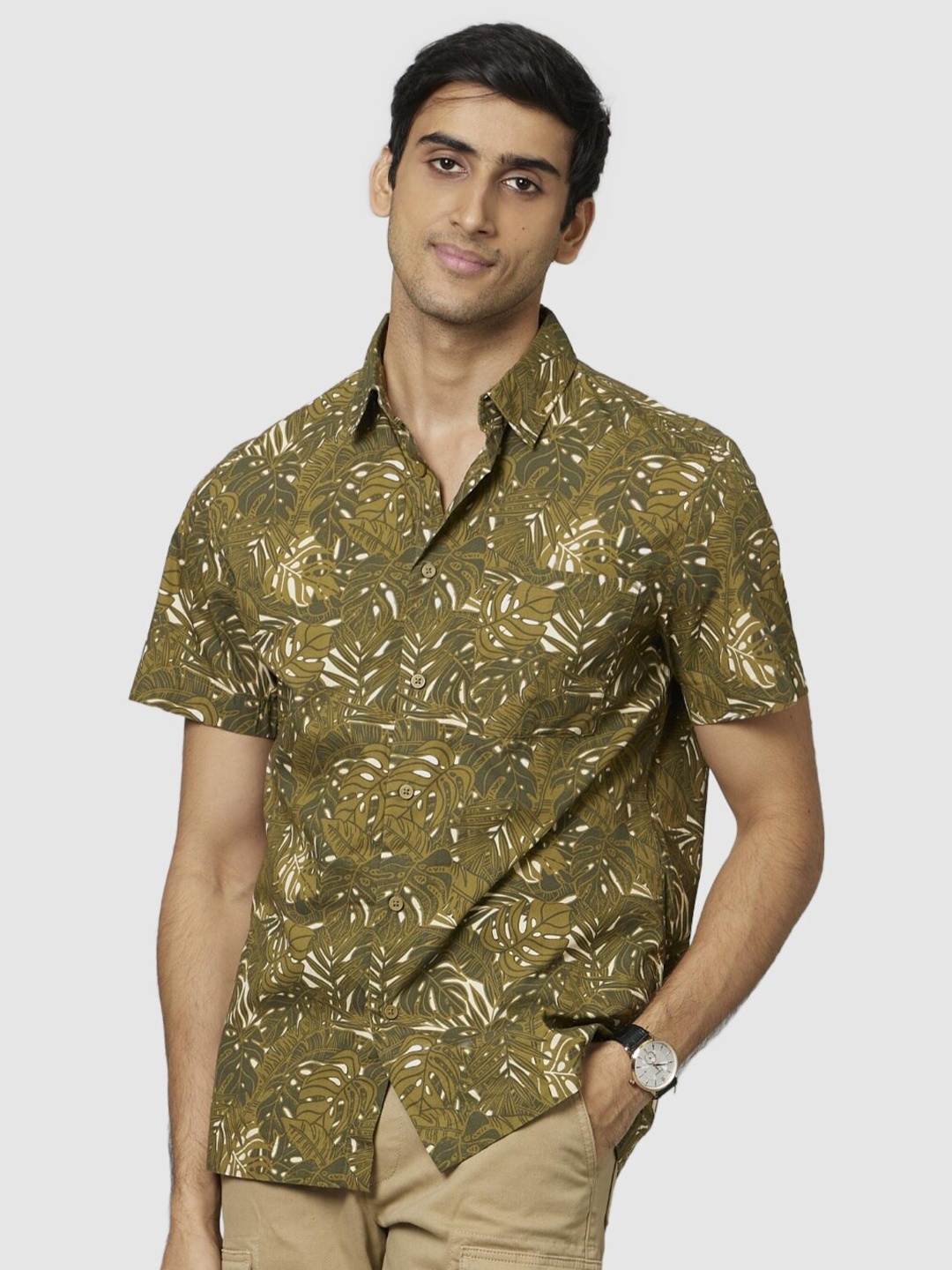 

Celio Men Classic Floral Printed Casual Cotton Shirt, Green