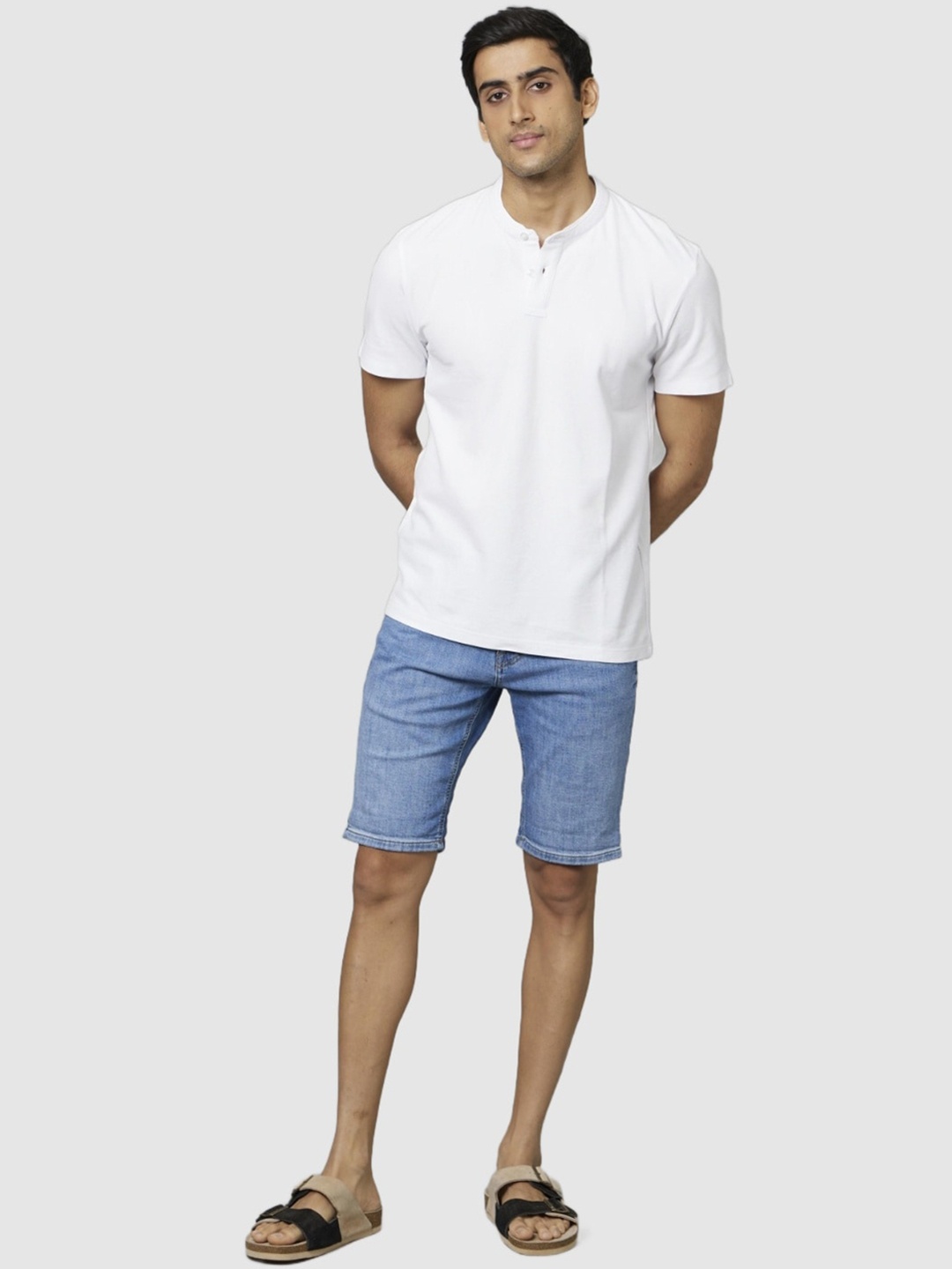 

Celio Men Mid-Rise Regular Fit Cotton Denim Shorts, Blue