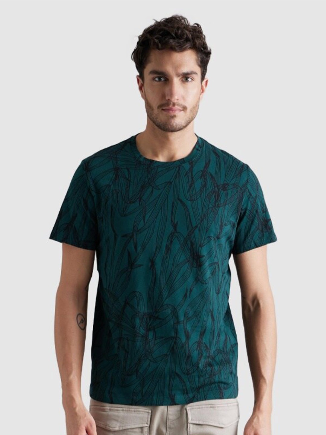 

Celio Men Tropical Printed Round Neck Cotton T-shirt, Teal