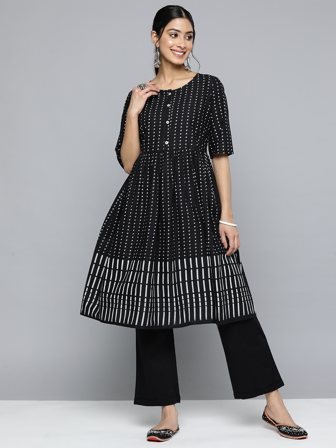 

HERE&NOW Women Pure Cotton Geometric Printed A-Line Kurta, Black