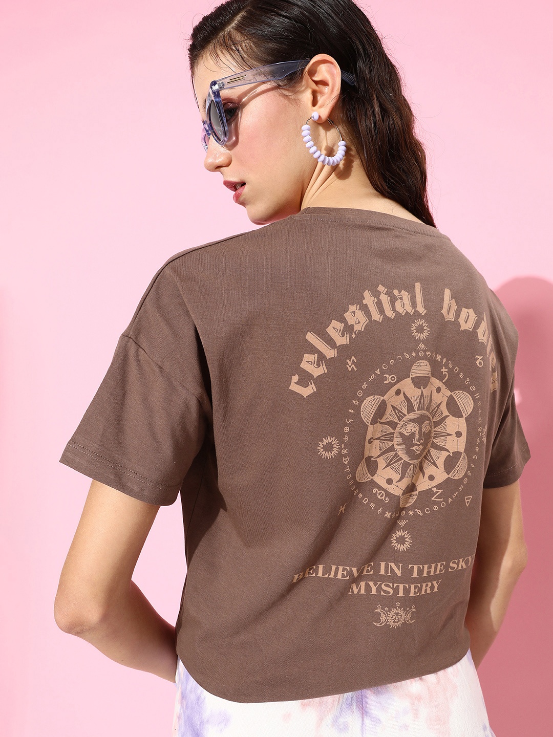 

Moda Rapido Muddy Brown Printed Pure Cotton 90's Hollaback Poster Graphics T-shirt