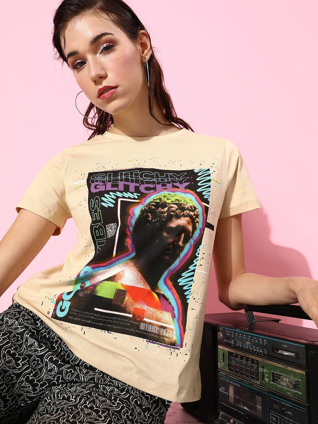 

Moda Rapido Women Biscuit Beige Pure Cotton 90's Hollaback Poster Graphics T-shirt