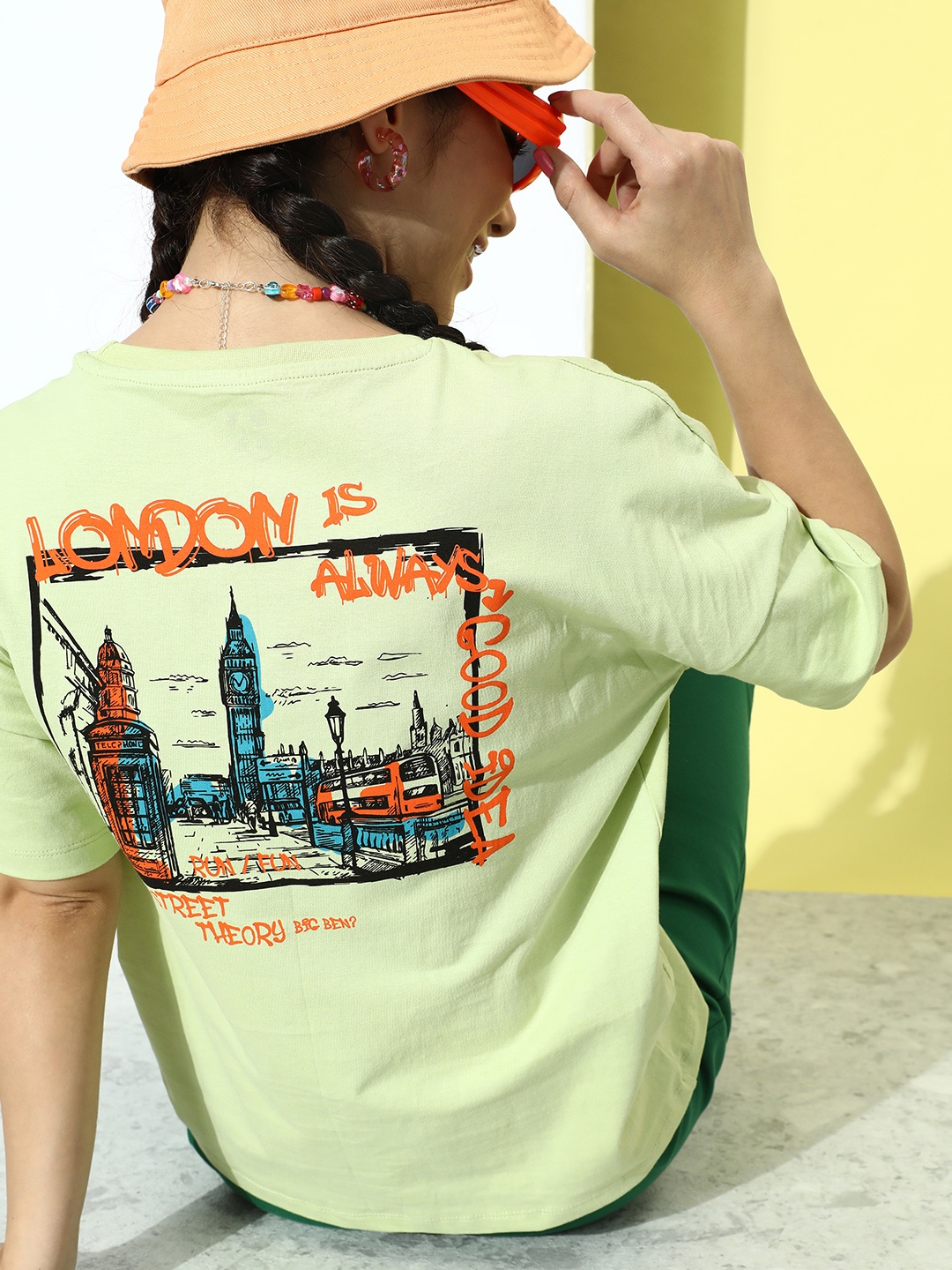 

HERE&NOW Women Light Green Pure Cotton Printed 90's Hollaback Poster Graphics T-shirt