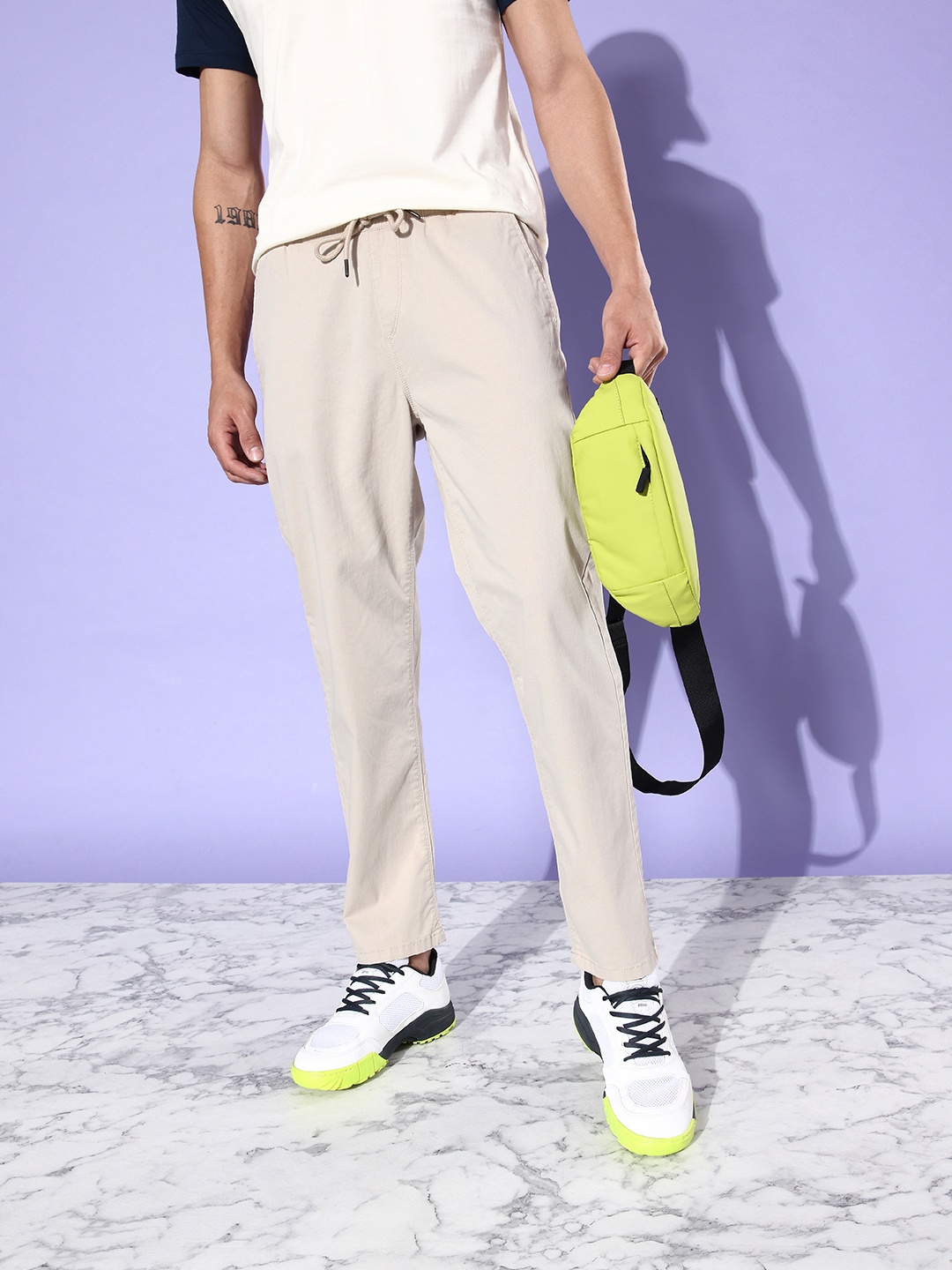 

The Roadster Life Co. Men Solid Mid-Rise Regular Trousers, Beige