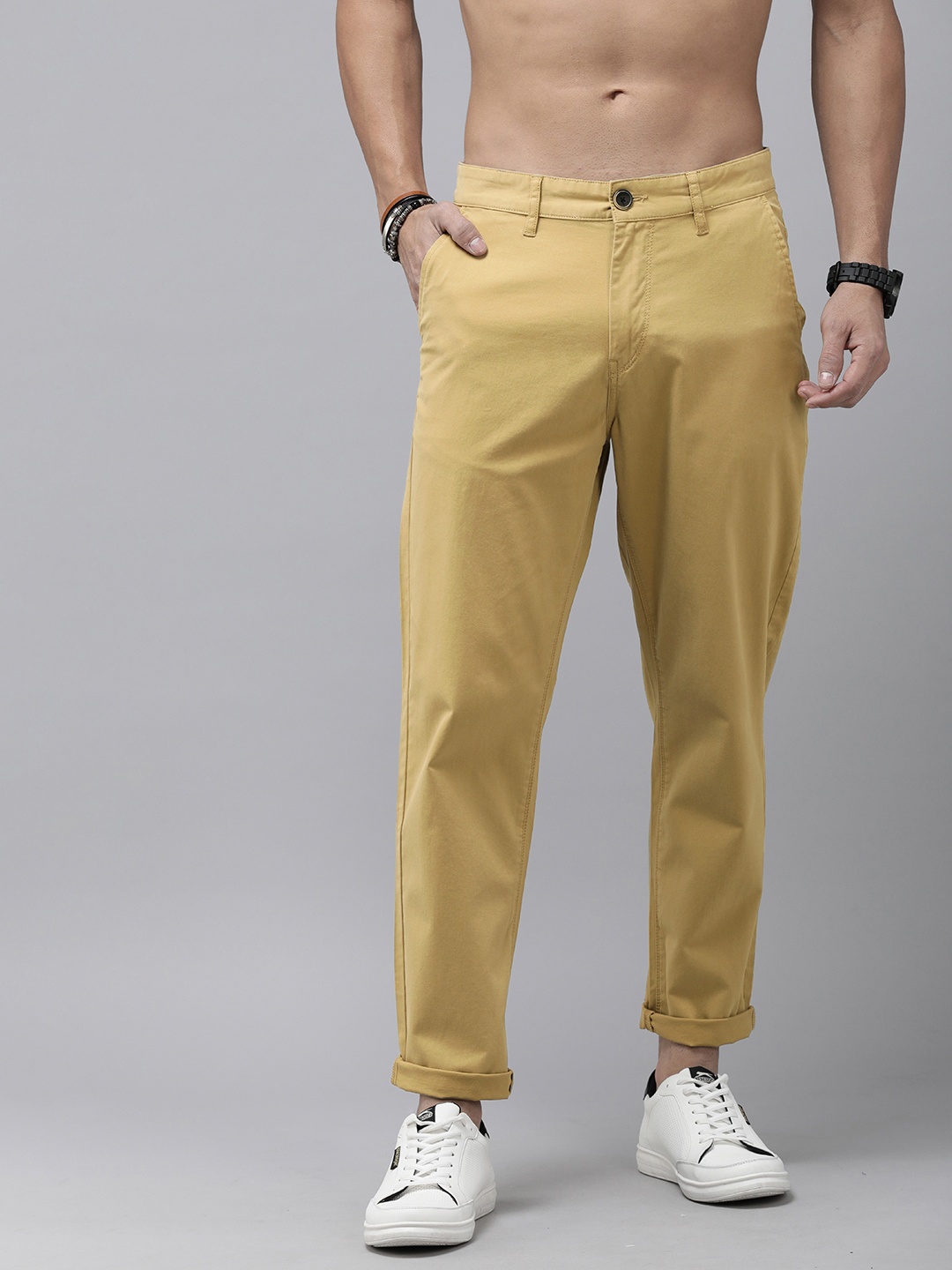 

The Roadster Lifestyle Co. Men Chinos Trousers, Khaki