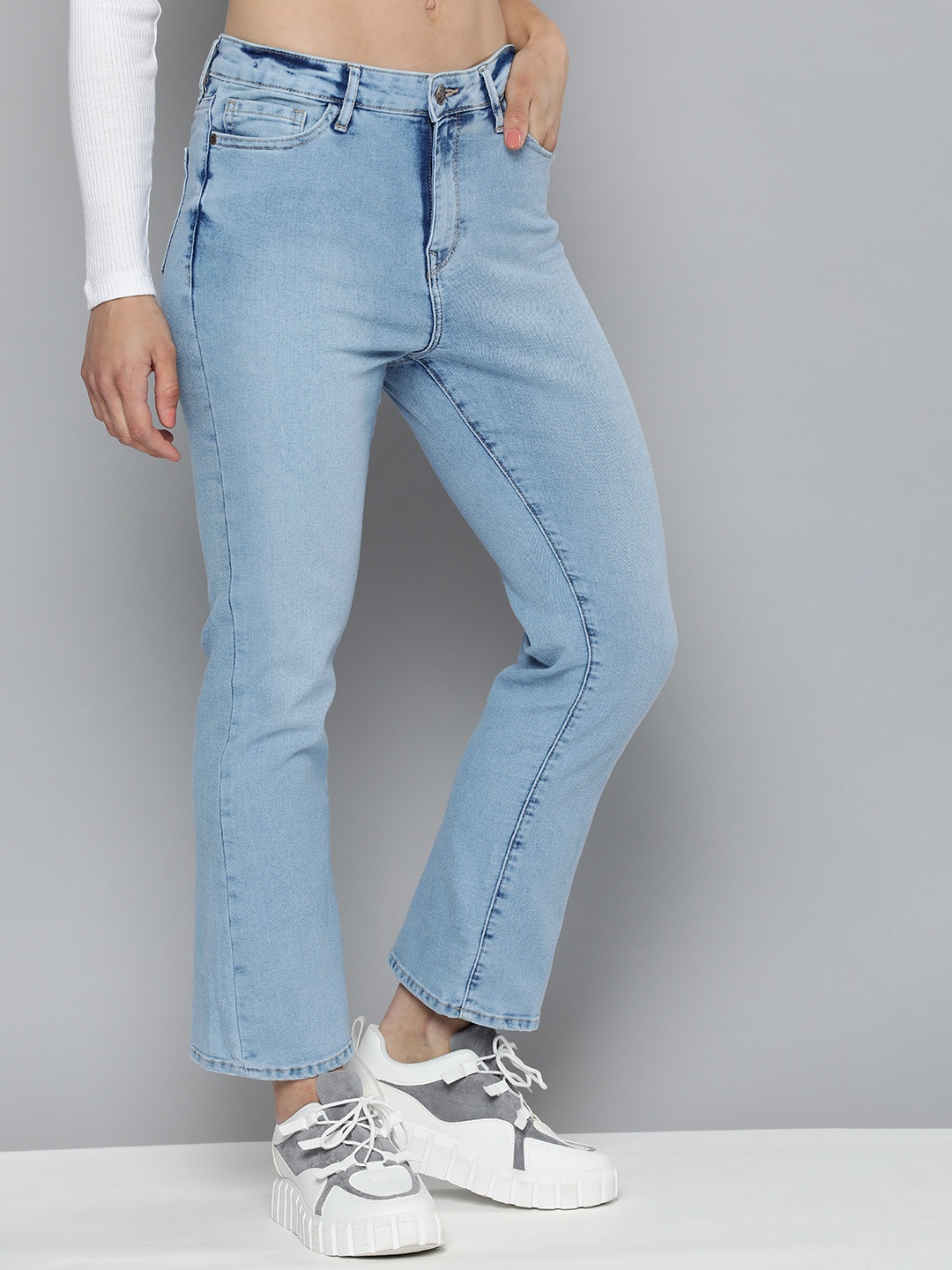 

HERE&NOW Women Bootcut Light Fade Stretchable Jeans, Blue