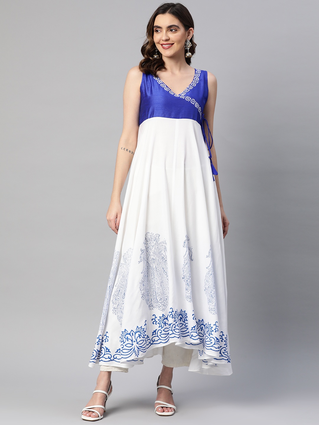 

MBE Women Colourblocked Block Print Pure Cotton Anarkali Kurta, Off white