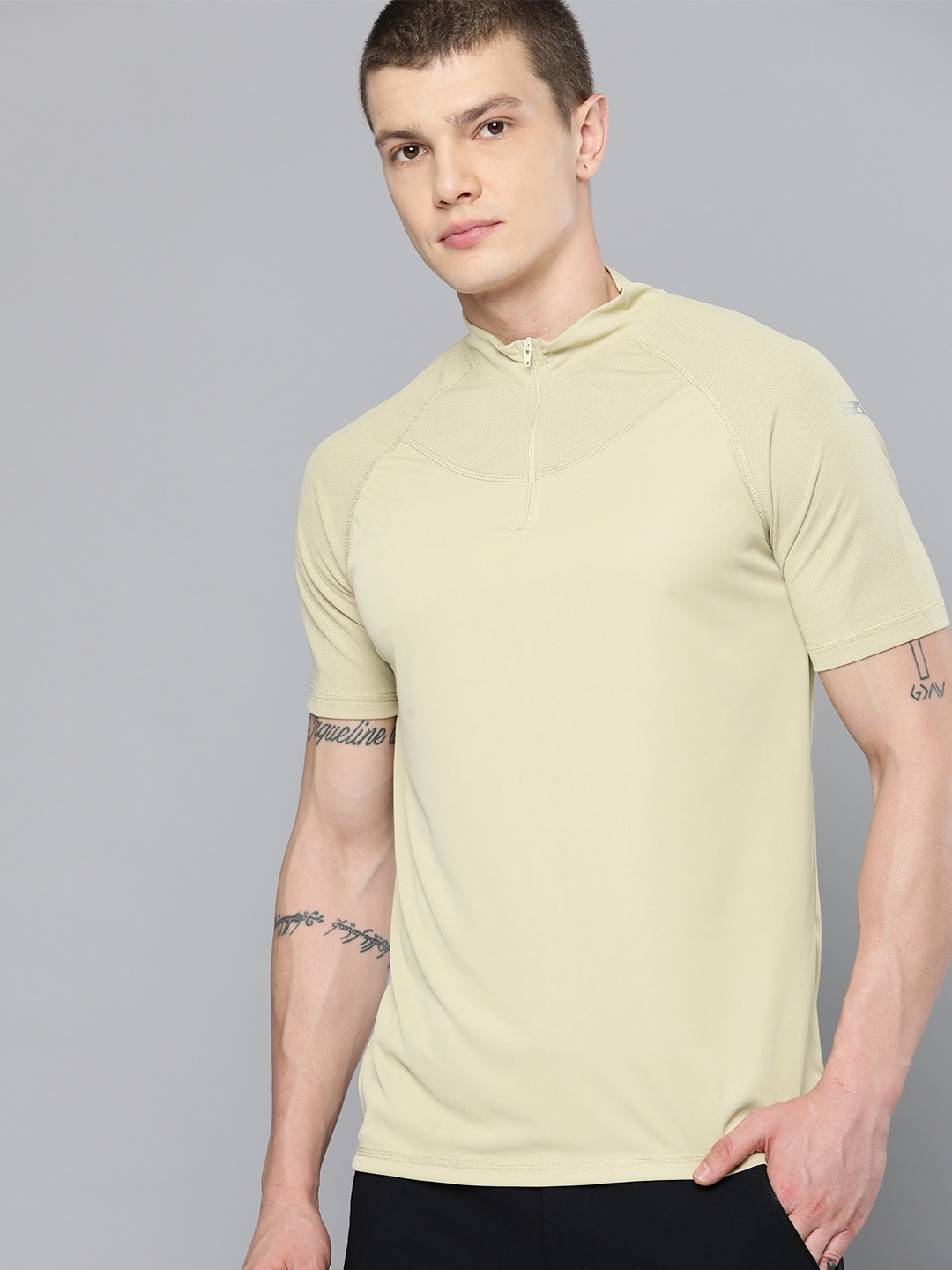 

HRX by Hrithik Roshan High Neck Rapid-Dry Outdoor T-shirt, Green