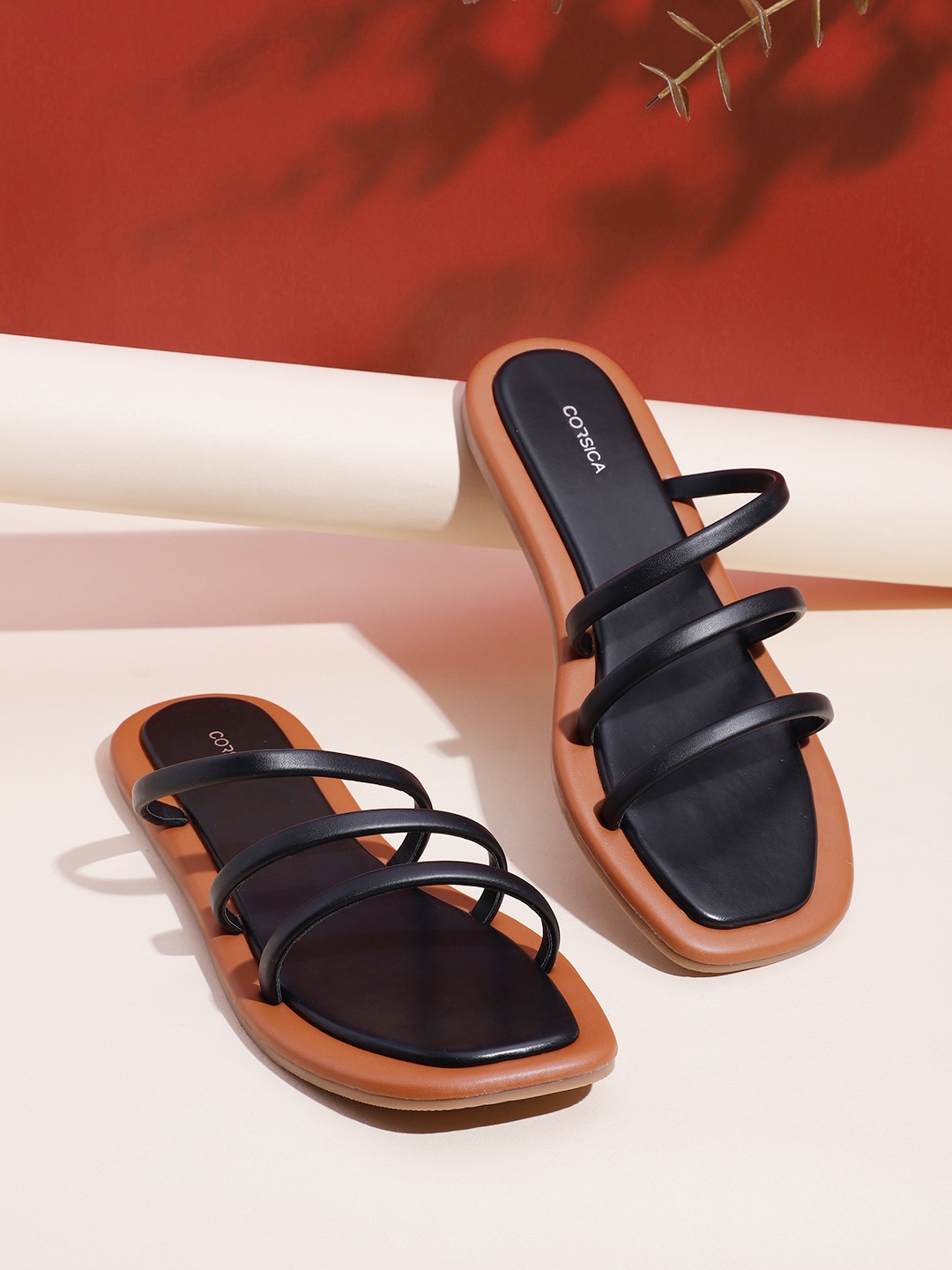 

CORSICA Women Open Toe Flats, Black