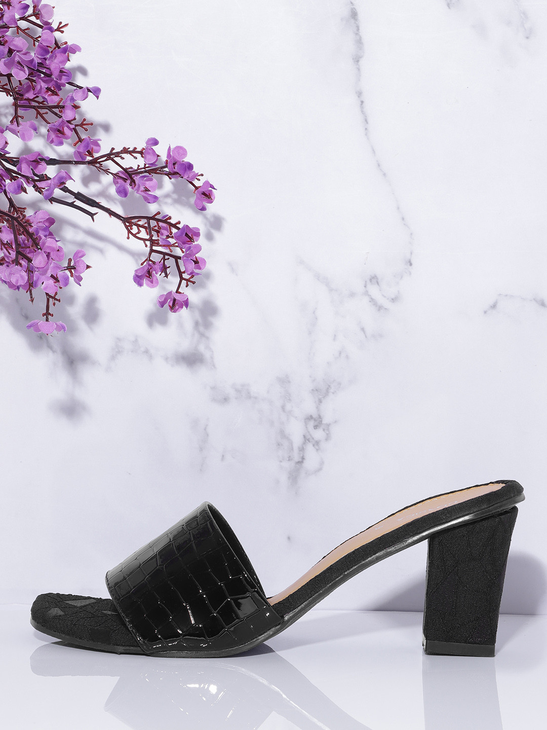 

CORSICA Textured Block Heels, Black