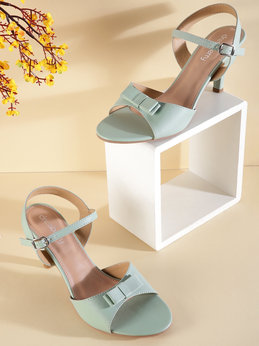 

DressBerry Slim Heel Sandals with Bows, Green