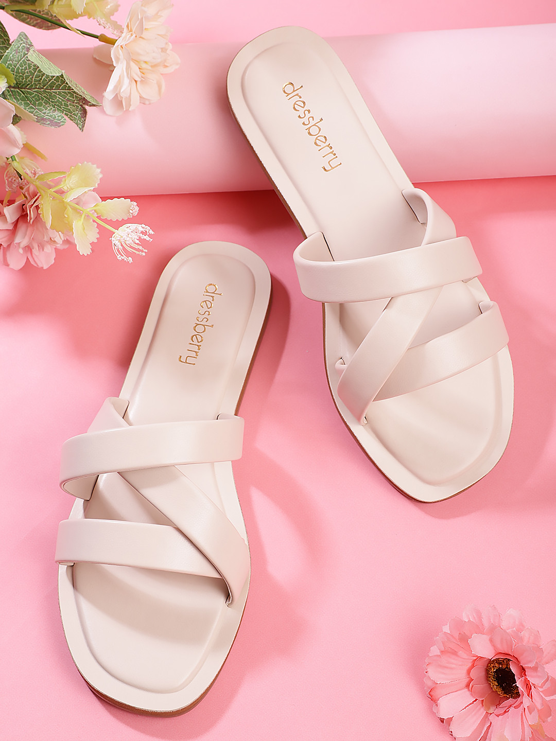 

DressBerry Women Criss-Cross Straps Open Toe Flats, Off white