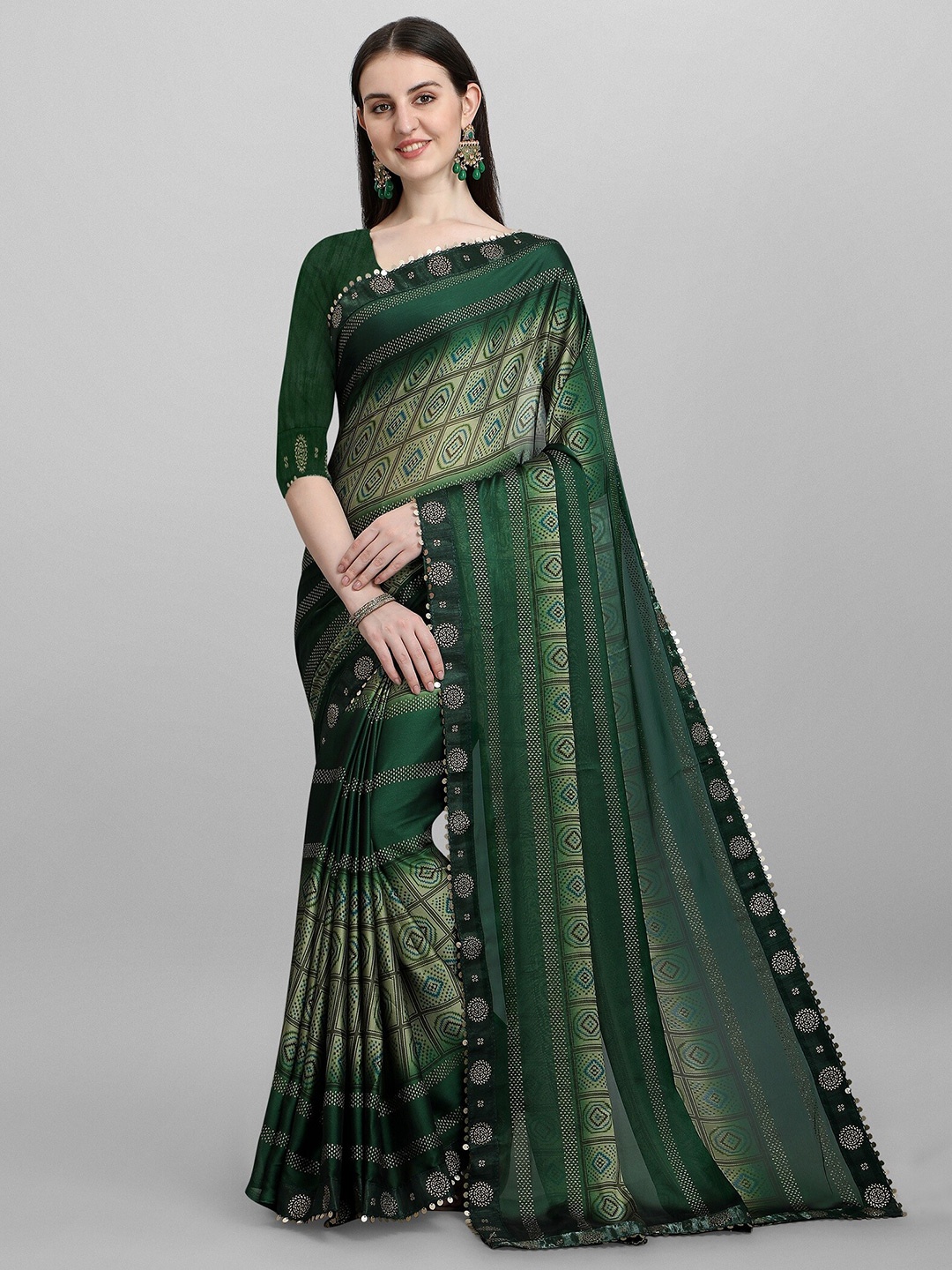 

Vrundavan ethics Bandhani Sequinned Silk Blend Saree, Green