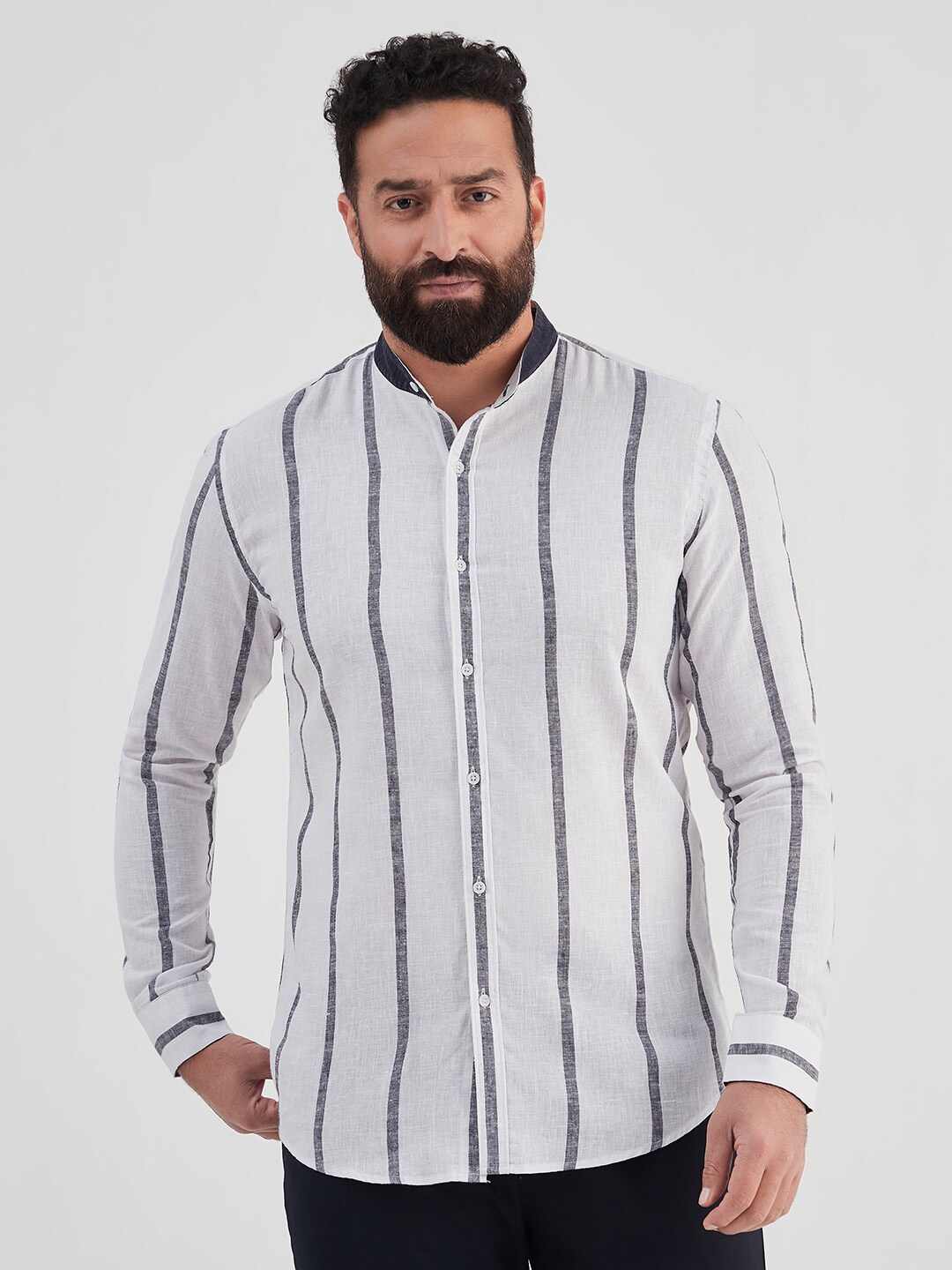 

MR BUTTON Men Slim Fit Striped Casual Shirt, White