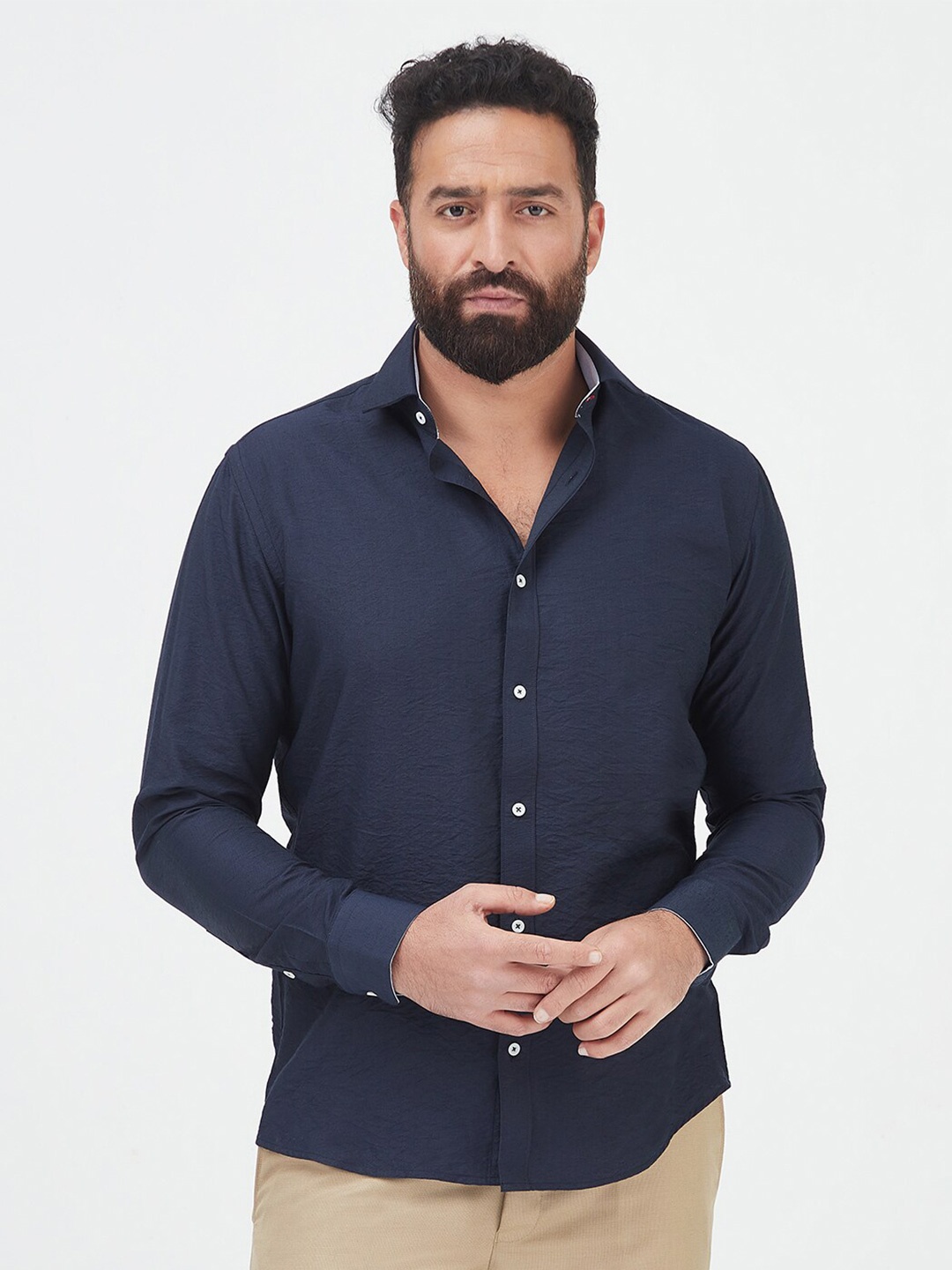 

MR BUTTON Men Slim Fit Casual Shirt, Navy blue