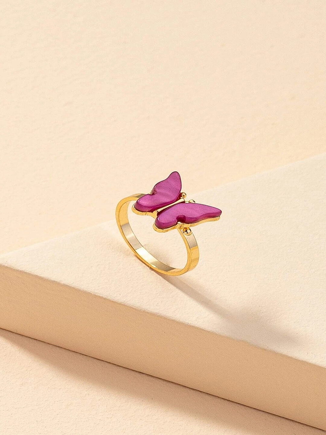 

Pinapes Butterfly Shaped Alloy Finger Ring, Pink