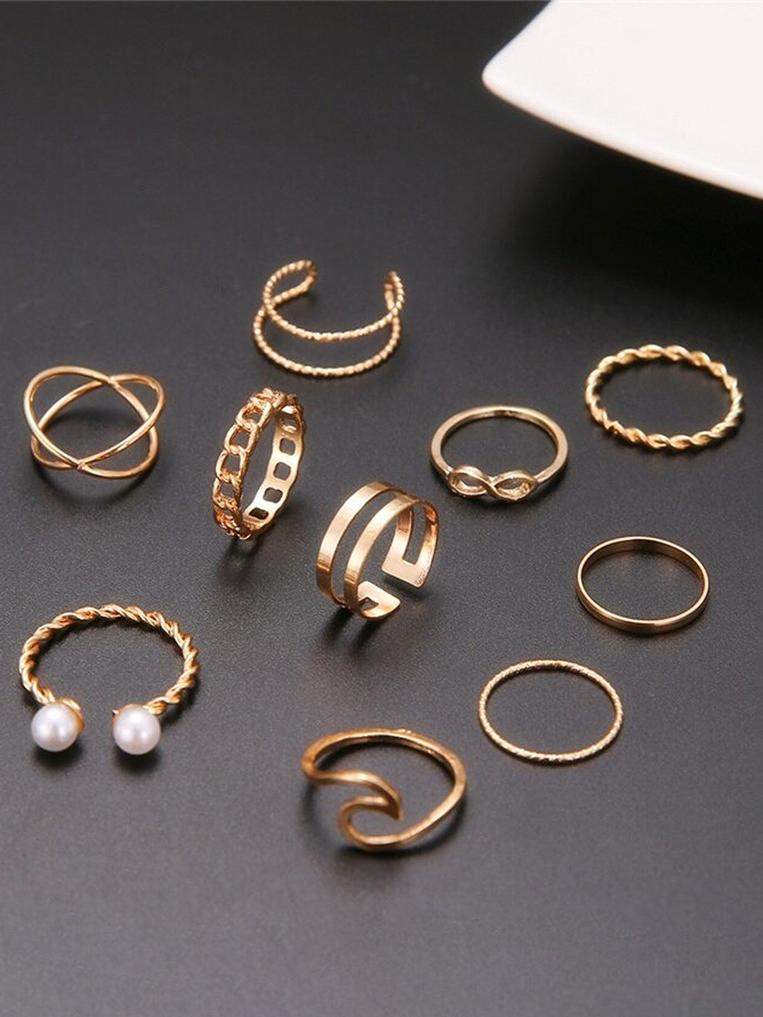 

Pinapes Set Of 10 Gold-Plated Finger Rings