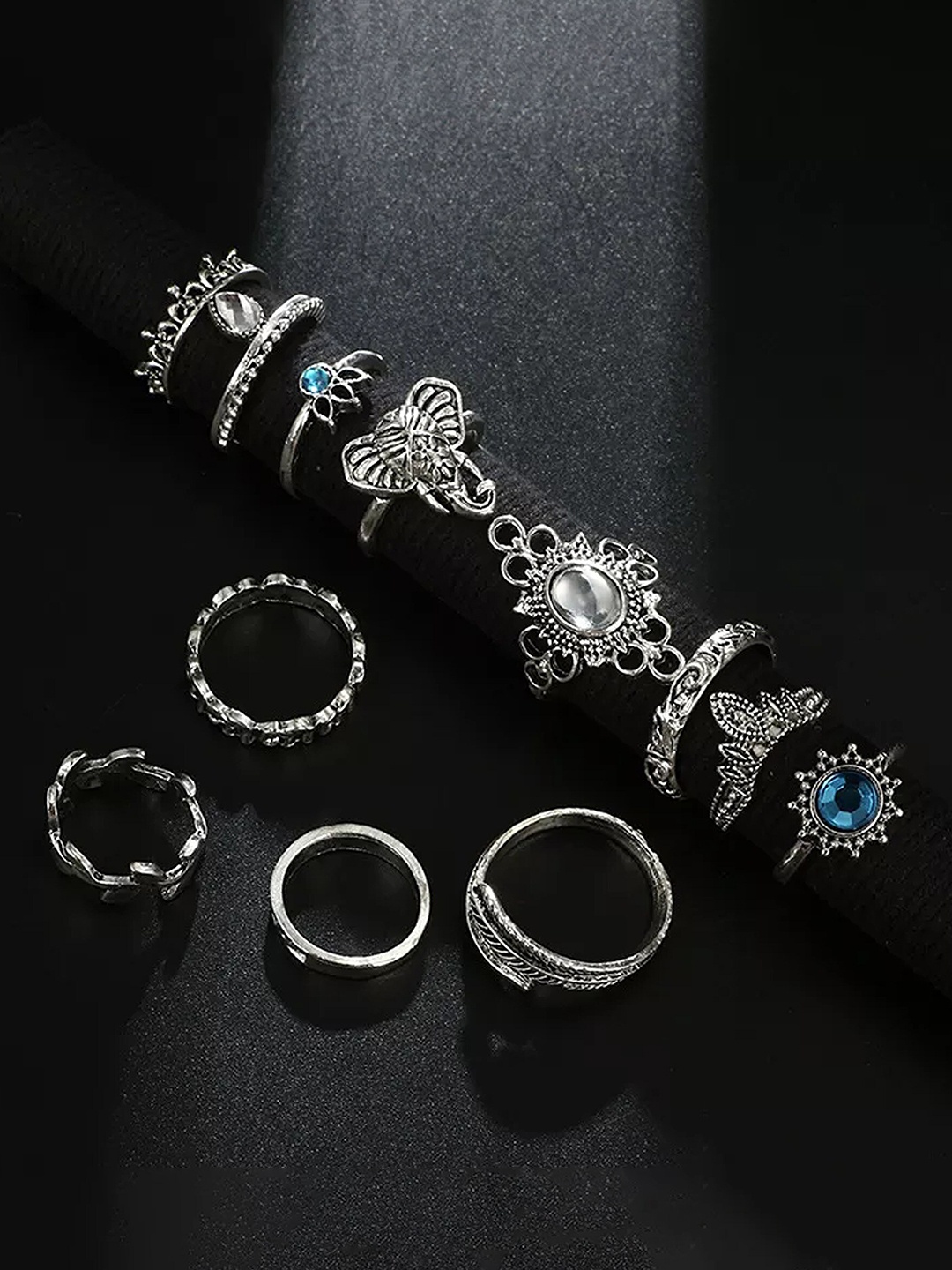 

Pinapes Set of 12 Silver-Plated Stone-Studded Oxidised Finger Rings
