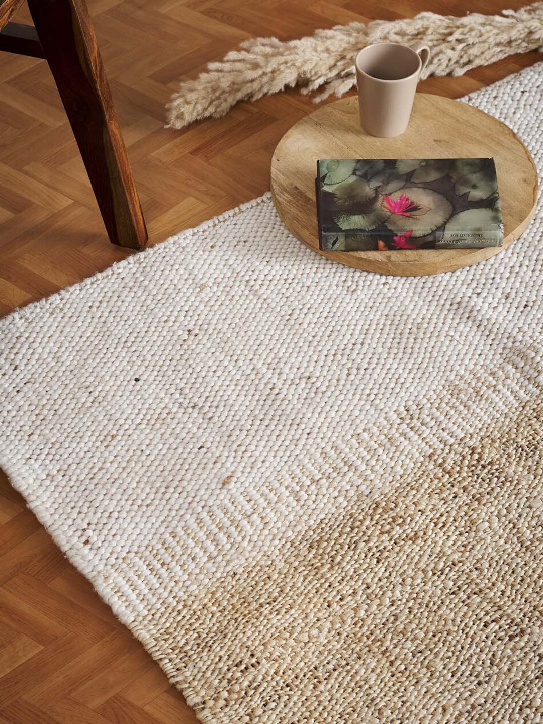

Fabindia Ihania Olive Green & Beige Woven-Design Floor Dhurrie