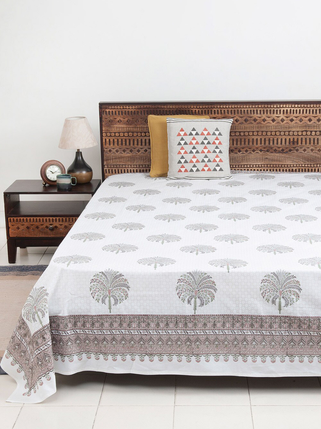 

Fabindia Tyma White & Taupe Printed Cotton Double King Bed Cover