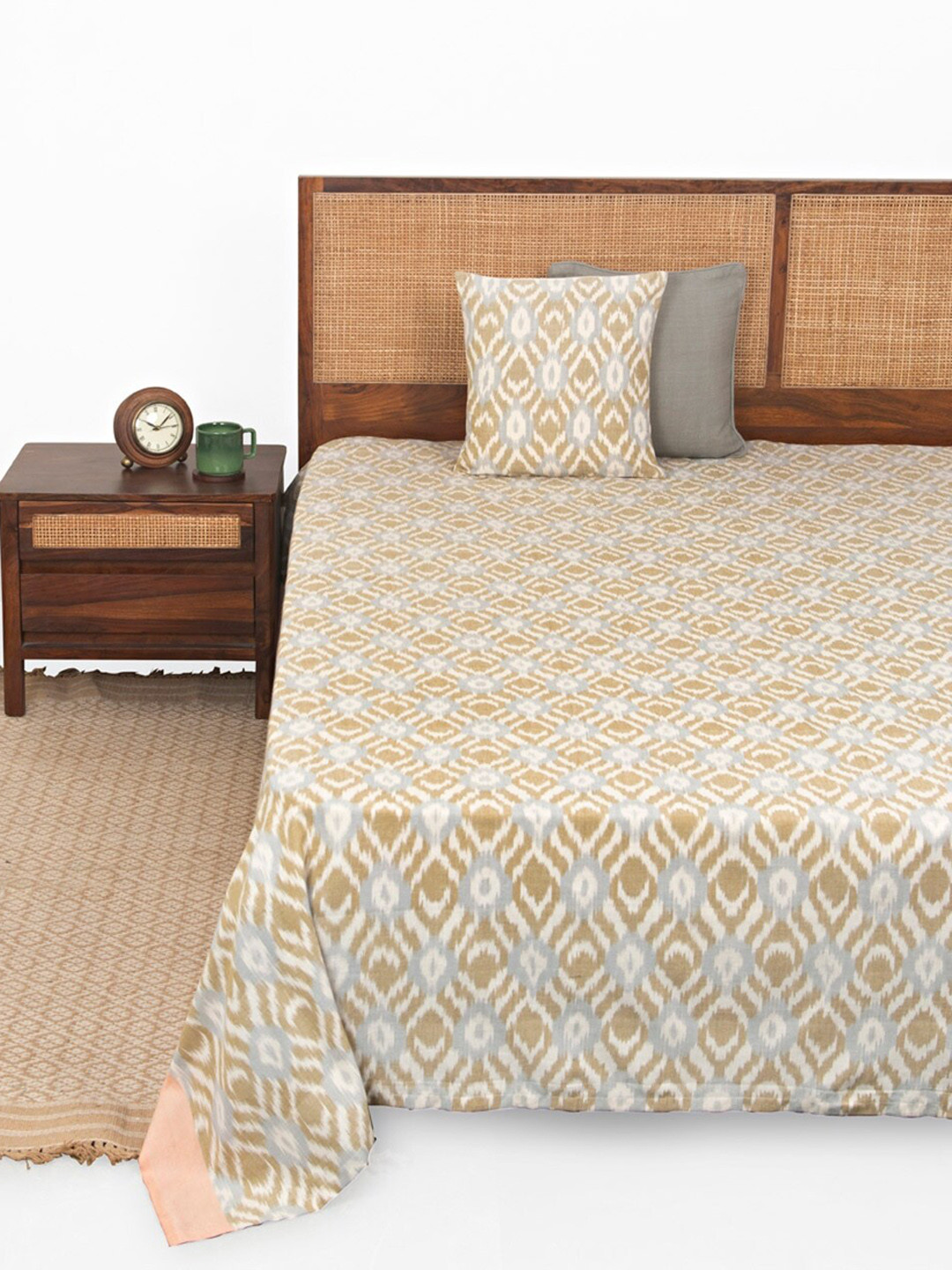 

Fabindia Zariyna Off White & Mustard Yellow Woven Design Cotton Double King Bed Cover