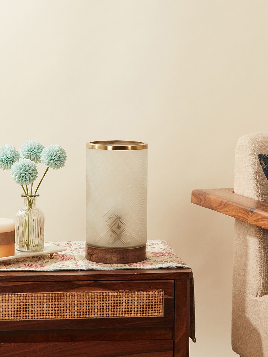 

Fabindia Inaaya White & Brown Textured Frosted Ambient Table Lamp
