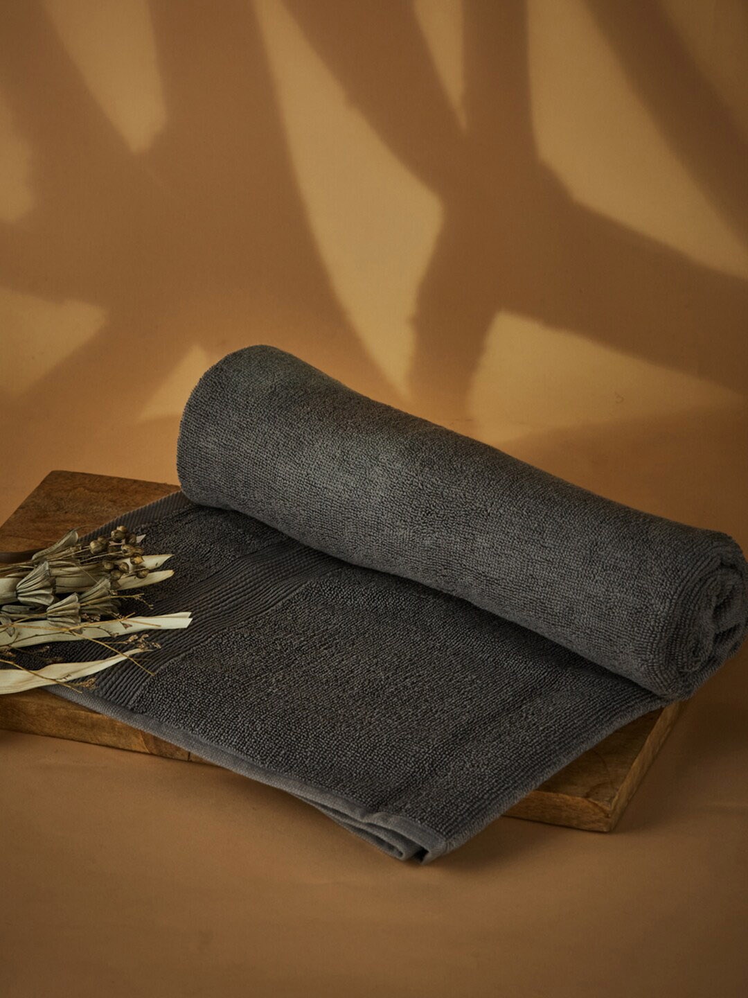 

Fabindia Sancha Grey 500 GSM Woven Cotton Towel