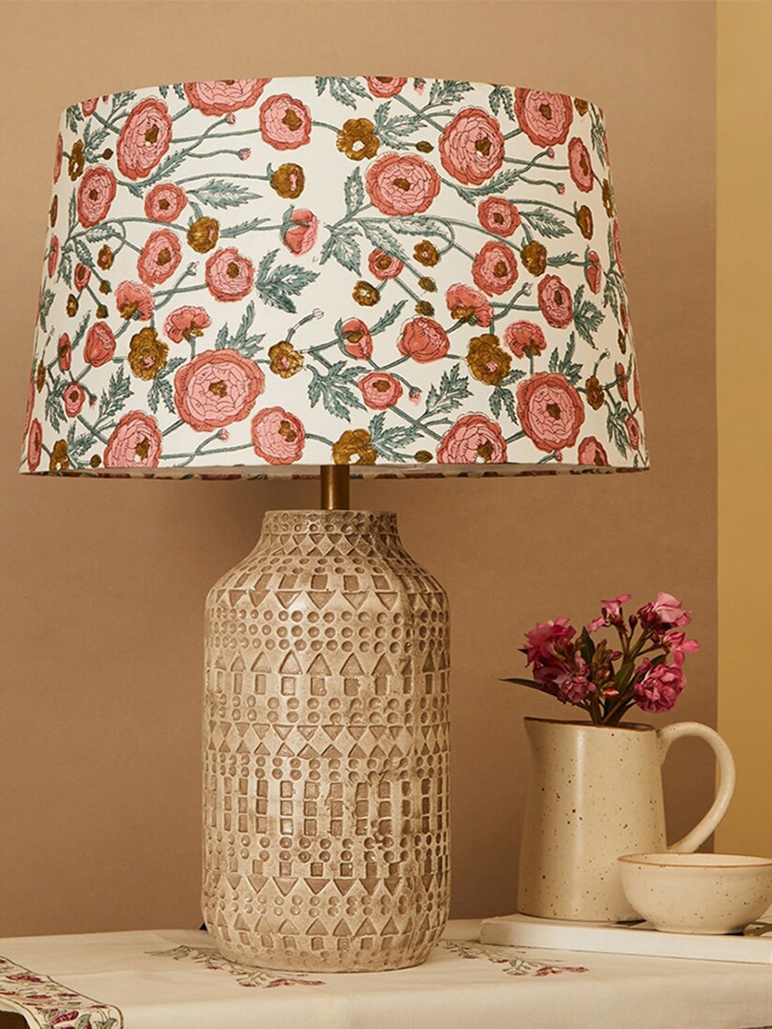 

Fabindia Abheri White & Red Printed Acrylic Table Lampshade