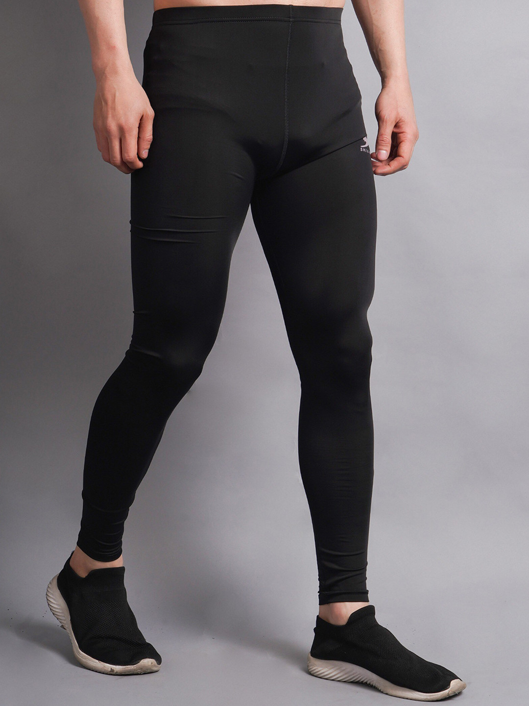 

Shiv Naresh Men Mid-Rise Regular Fit Track Pants, Black