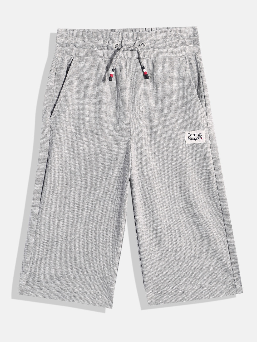 

Tommy Hilfiger Boys Solid Pique Knitted Organic Cotton Regular Shorts, Grey melange