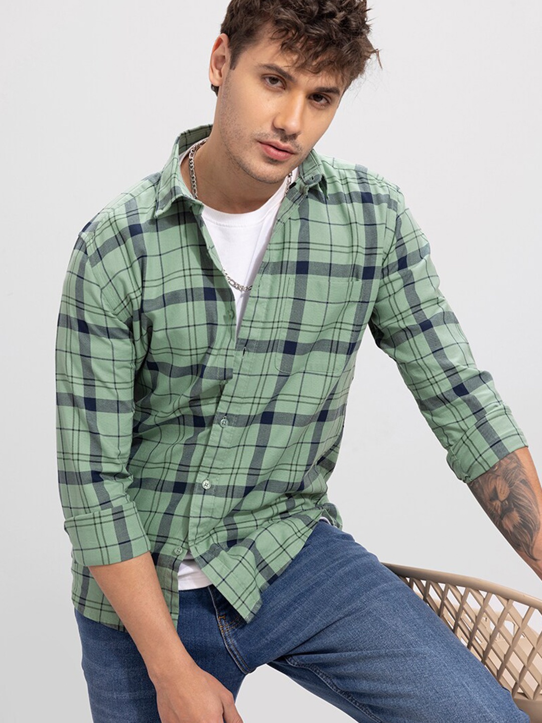 

Snitch Men Green Slim Fit Tartan Checks Checked Casual Shirt