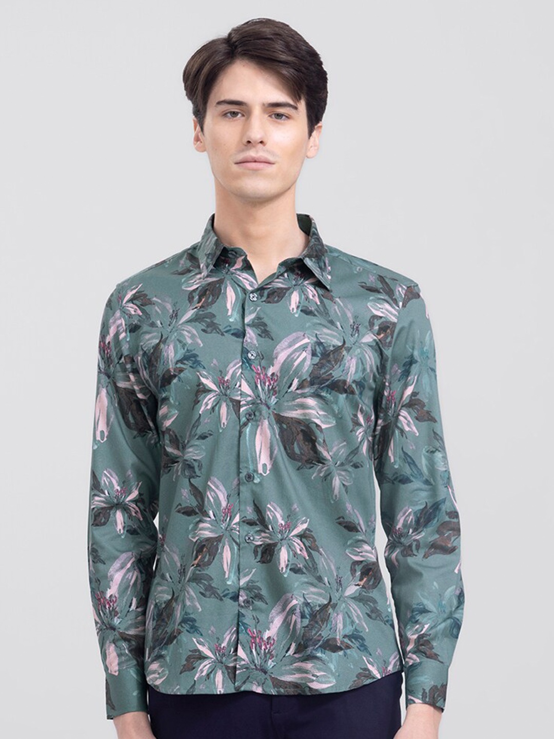 

Snitch Men Slim Fit Floral Printed Casual Cotton Shirt, Green