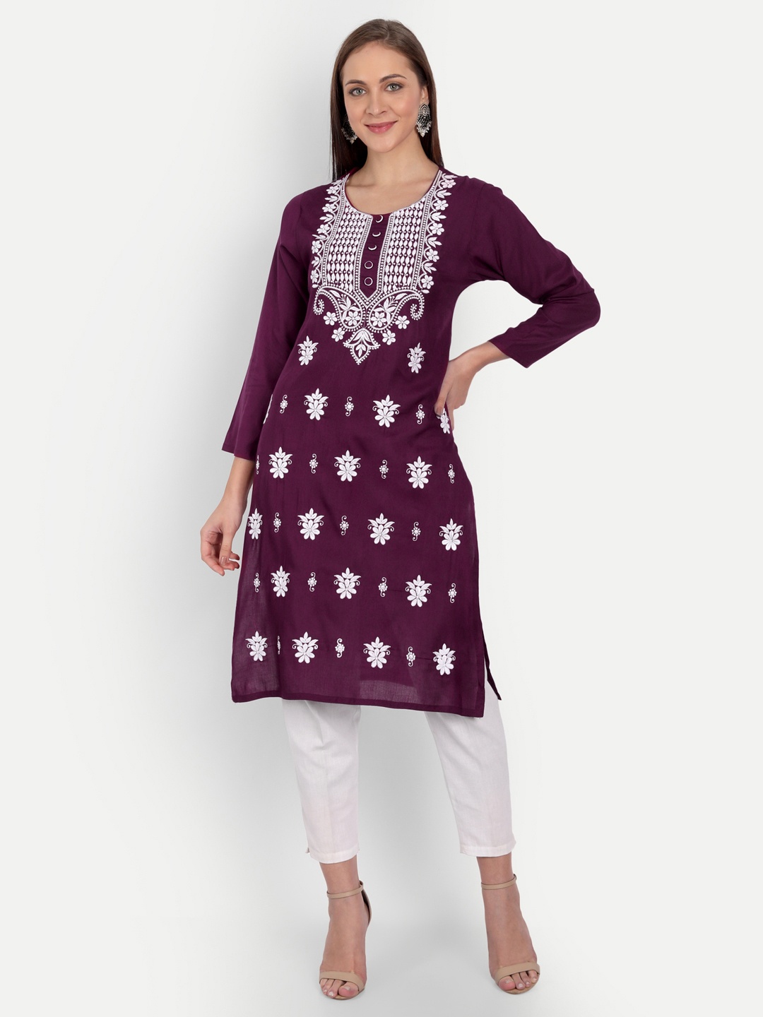 

Indiankala4u Women Ethnic Motifs Embroidered Thread Work Kurta, Burgundy