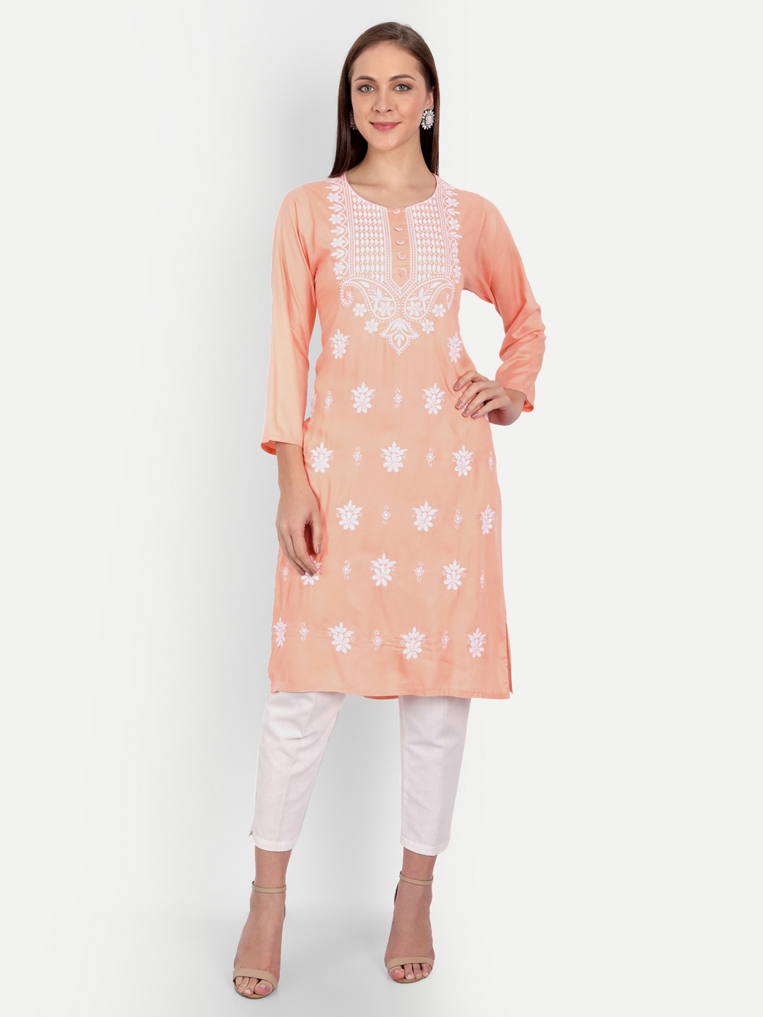 

Indiankala4u Women Floral Embroidered Chikankari Kurta, Peach