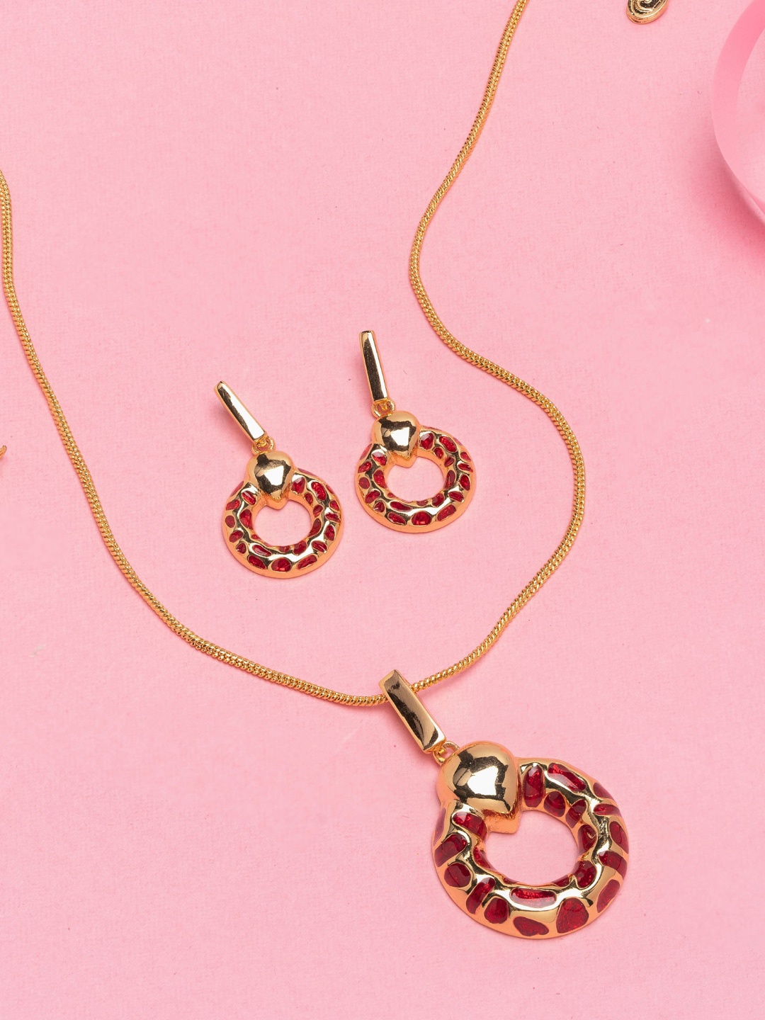 

Estele Gold Plated Metallic Ring Designer Pendant Set with Enamel, Red