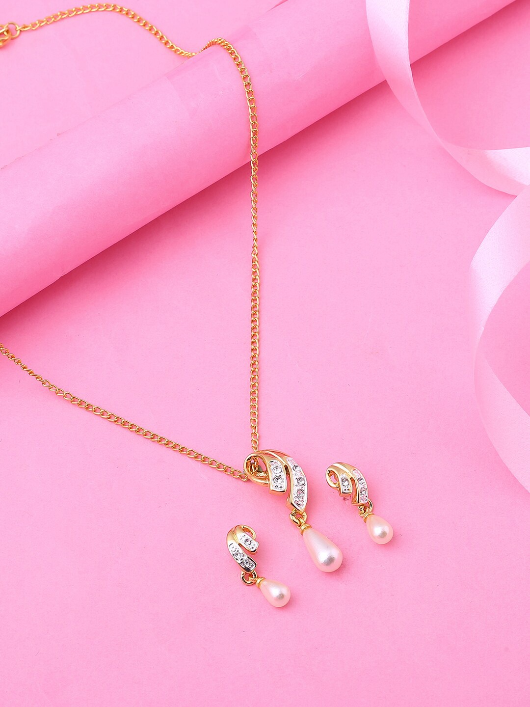 

Estele Gold Plated Gleam Designer Pendant Set with Crystals & Pearls for Women, White